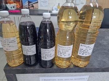 V nabídce stáčná vína-různé druhy