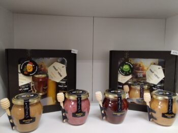 MEDY ZE SLOVÁCKA- rakytník v medu, skořice v medu, maliny v medu, med medovicový lesní